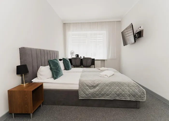 Totu Orlowska בית הארחה 3*