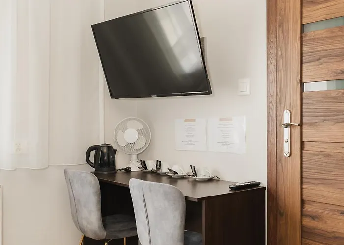 Totu Orlowska בית הארחה 3*